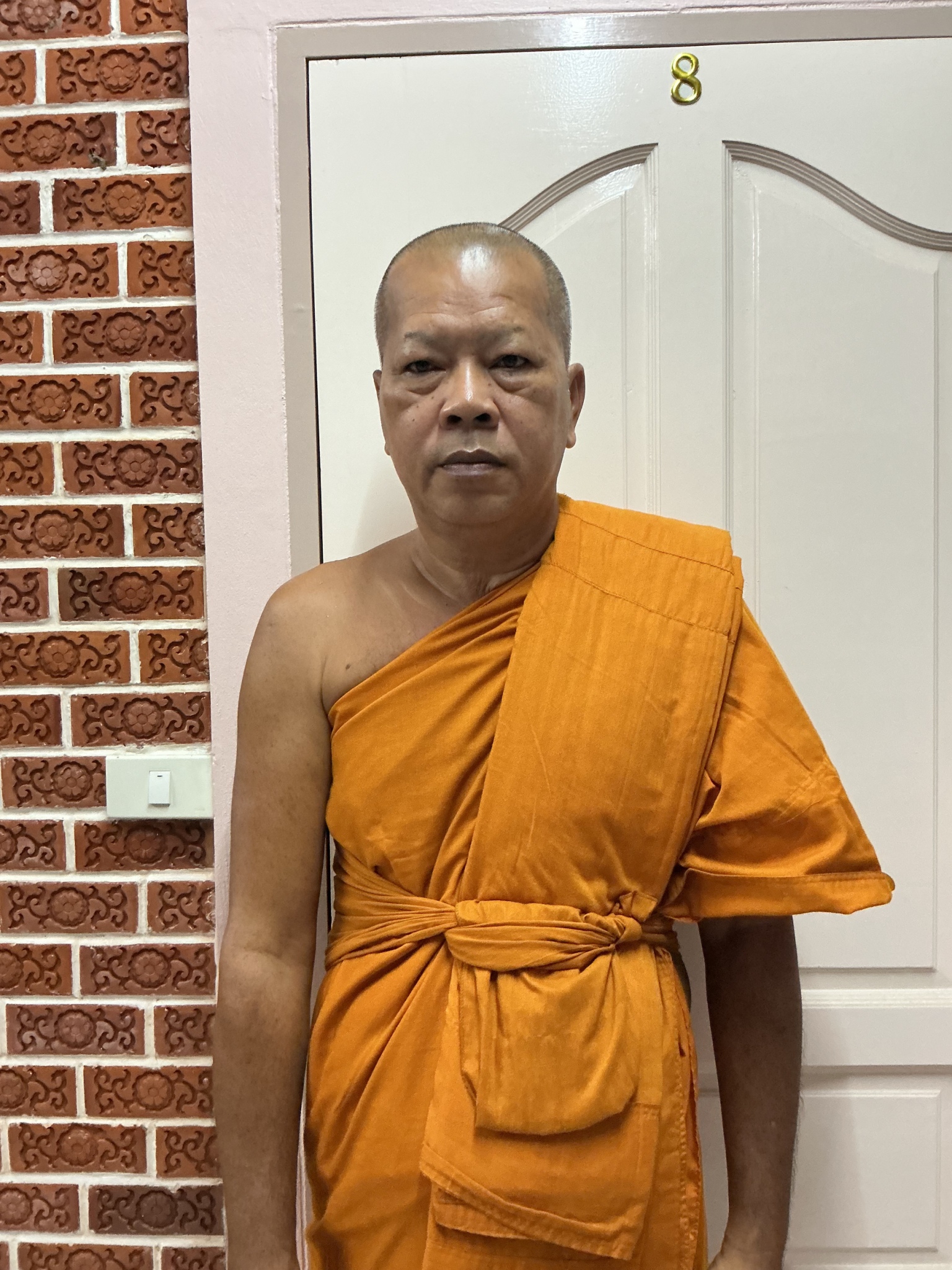 พระธนิต