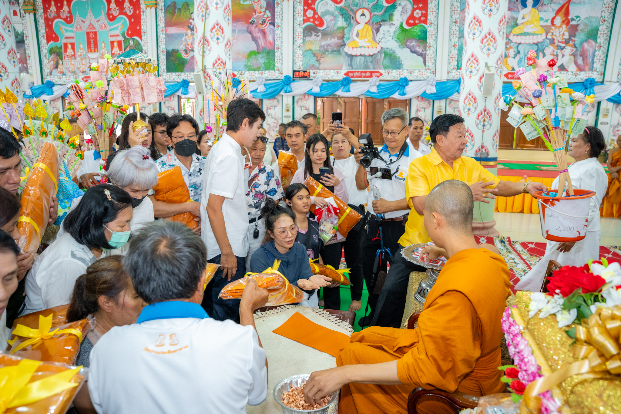บรรยากาศพิธีเจริญพระพุทธมนต์