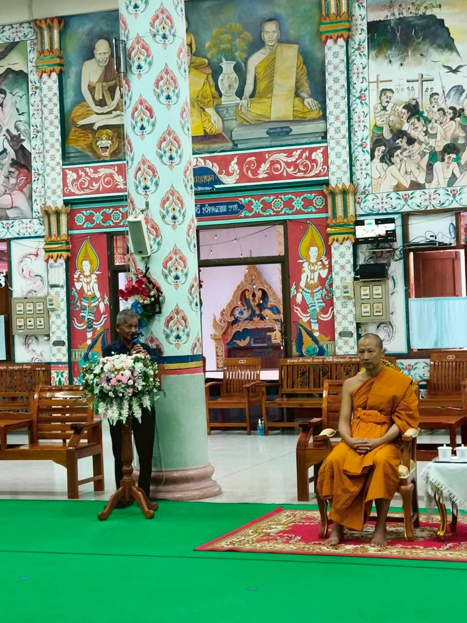 หลวงพ่อพระครูโสภณสุตาธารเป็นประธานฝ่ายสงฆ์