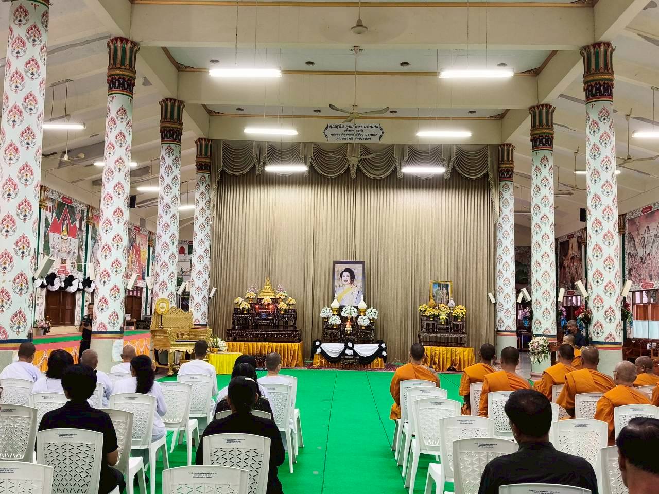 หลวงพ่อพระครูโสภณสุตาธารเป็นประธานฝ่ายสงฆ์